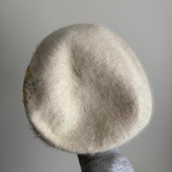 Vintage Y2K Cream Paperboy Hat Angora Fuzzy Fur White Cream Sequin Gold - Picture 8 of 8